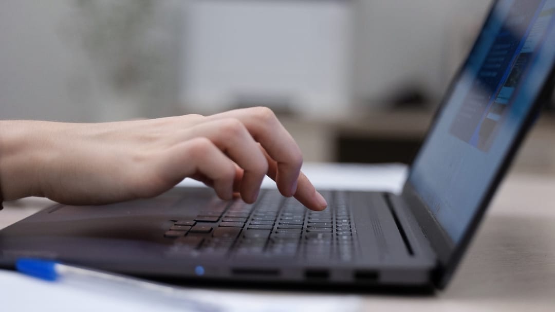 В Туркменистане разрабатывают учебные программы по ИИ и блокчейн-технологиям