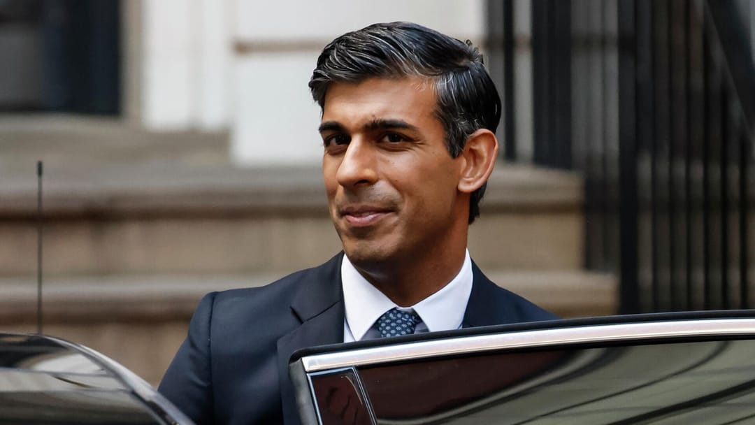 İngiltere Başbakanı Rishi Sunak, 4 Temmuz'da erken seçime gidileceğini açıkladı