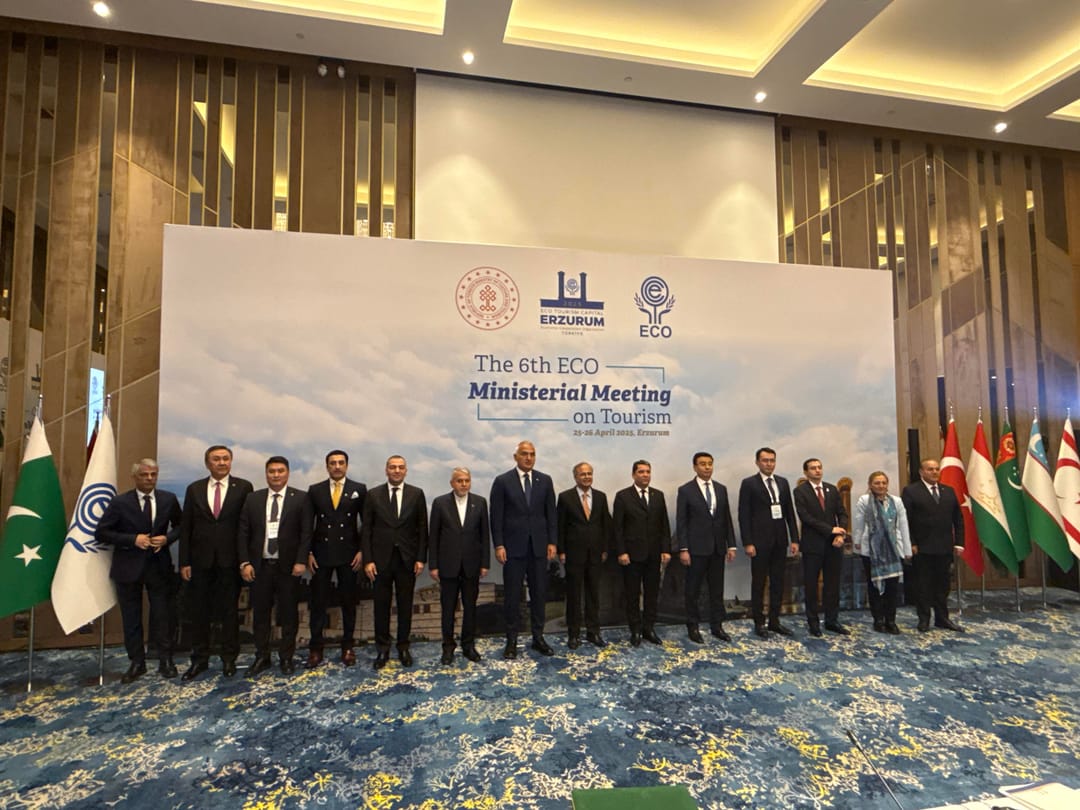Министр культуры Туркменистана принял участие в 6-ом министерском совещании ОЭС по туризму в Турции