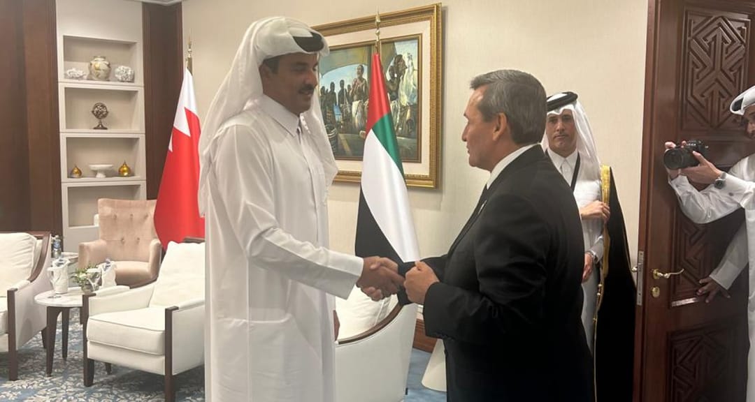 Türkmenistan Dışişleri Bakanı, Doha'da Katar Emiri ile görüştü