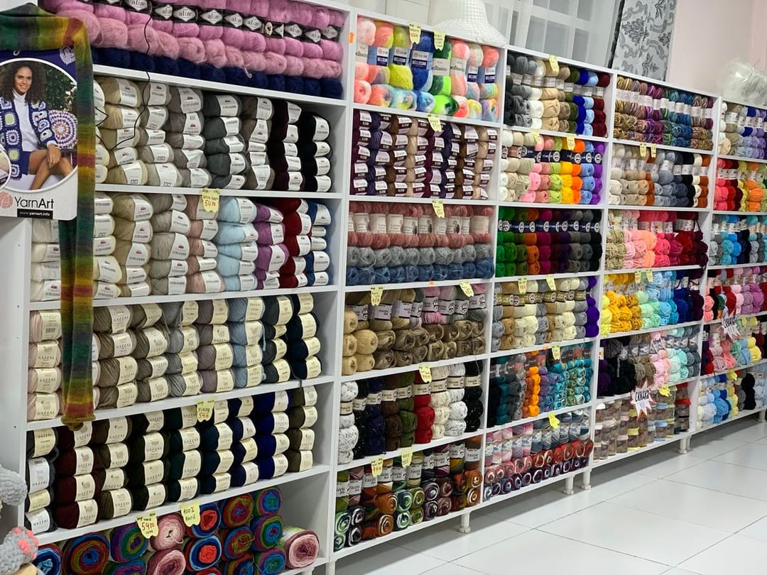 The “World of yarn” store presents bright new items for needlework