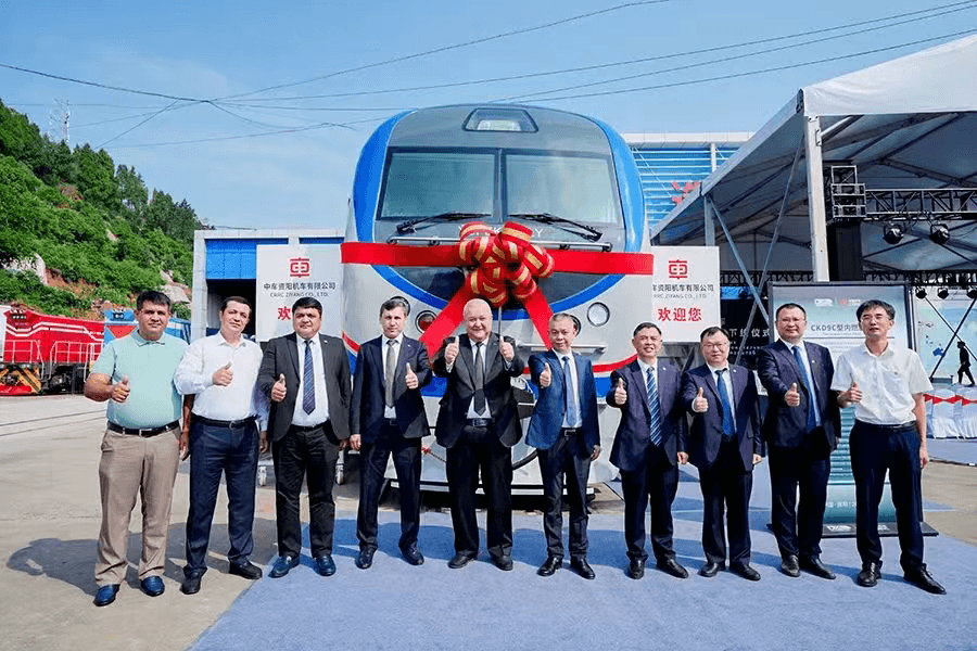 Hytaý Türkmenistana degişli lokomotiwleriň ilkinji tapgyrynyň düýpli abatlaýyş işlerini tamamlady