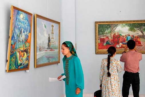 On the occasion of the 32nd anniversary of the independence of Turkmenistan, an exhibition opened in the Ashgabat museum