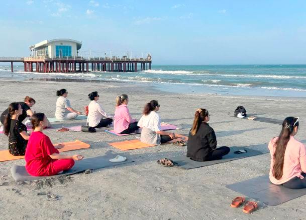 В городе Туркменбаши растет популярность занятий йогой