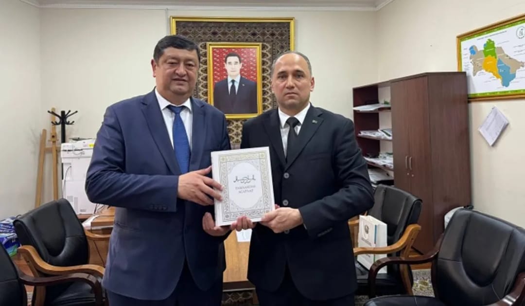 Türkmen Kimya Başkanı, Özbekistan’ın Türkmenistan Büyükelçisi ile görüştü