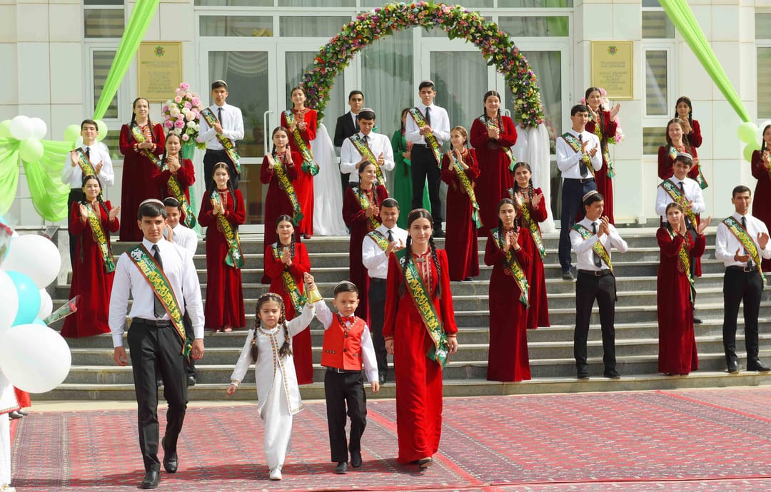 "Last Bell" celebration held in schools of Turkmenistan