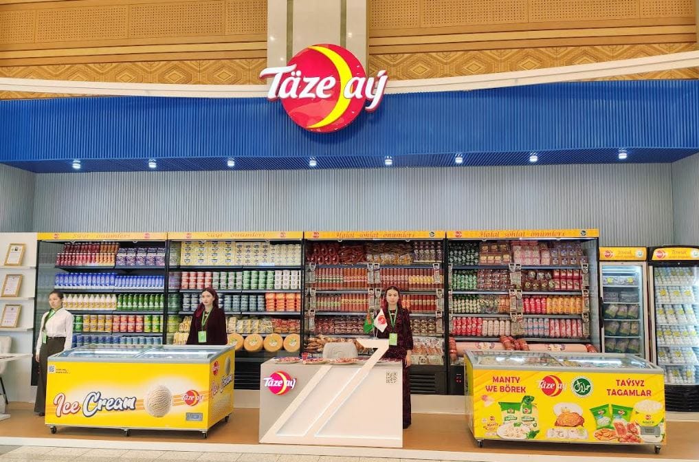 Täze Aý представила расширенную линейку продукции на выставке экономических достижений Туркменистана