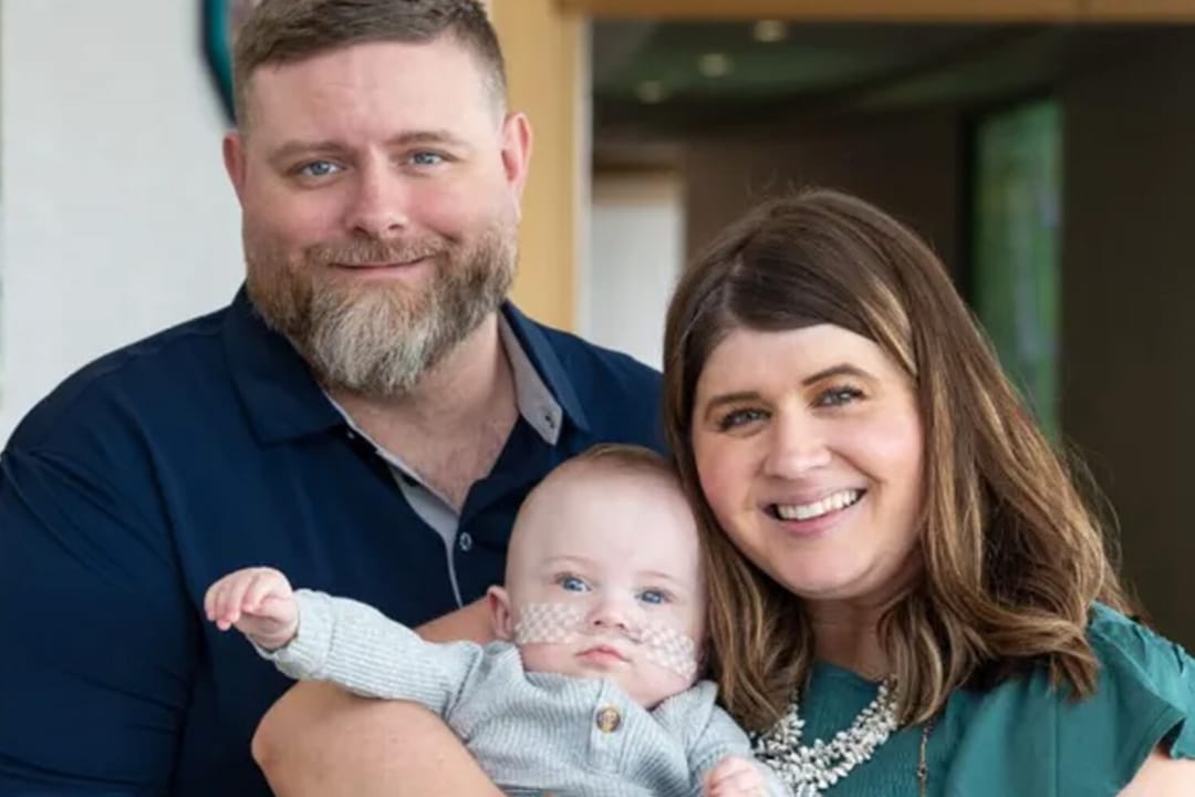 Dünýäde iň kem agramly çaga birinji doglan gününi belledi