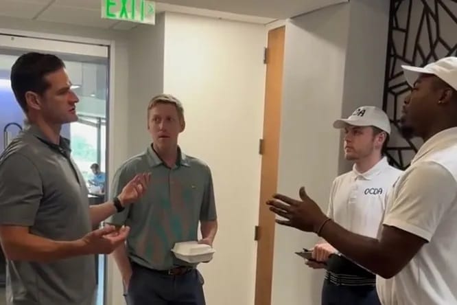 Amerika’da artık patronunuzu aracılar aracılığıyla azarlayabileceksiniz