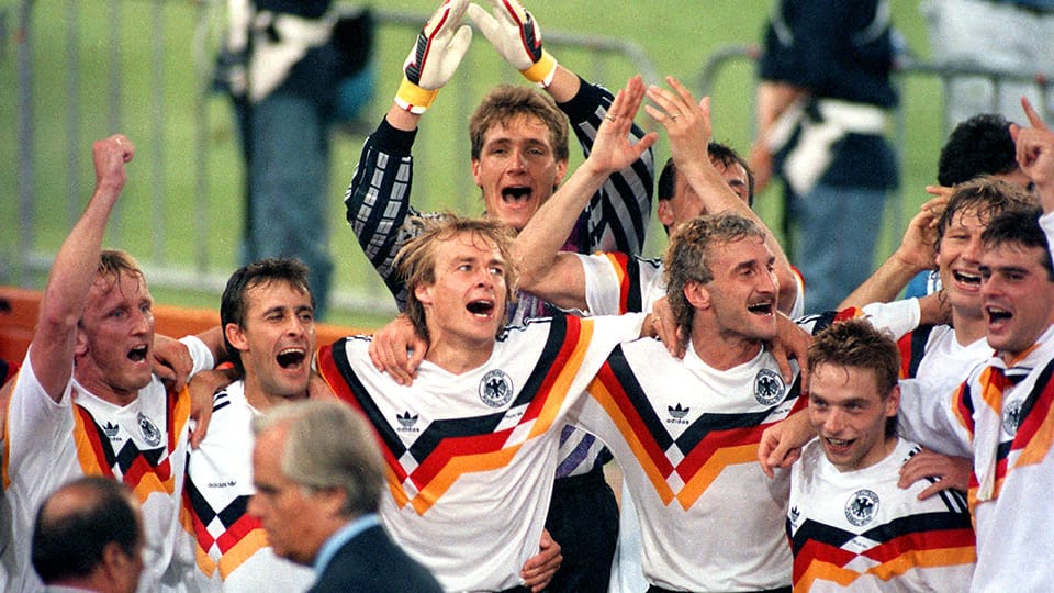 Adidas ile 74 yıllık forma sponsorluğunu sona erdiren Almanya Futbol Federasyonu, 2027 yılından itibaren Nike'a geçiş yapacak