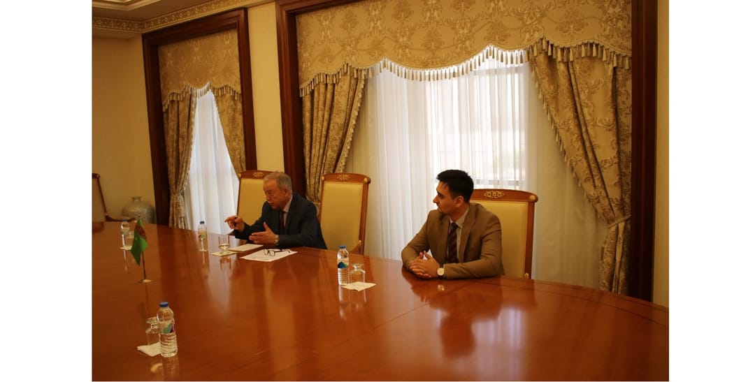 Ulag diplomatiýasy boýunça Halkara merkeziň ýerine ýetiriji sekretary gümrük gullugynda kabul edildi