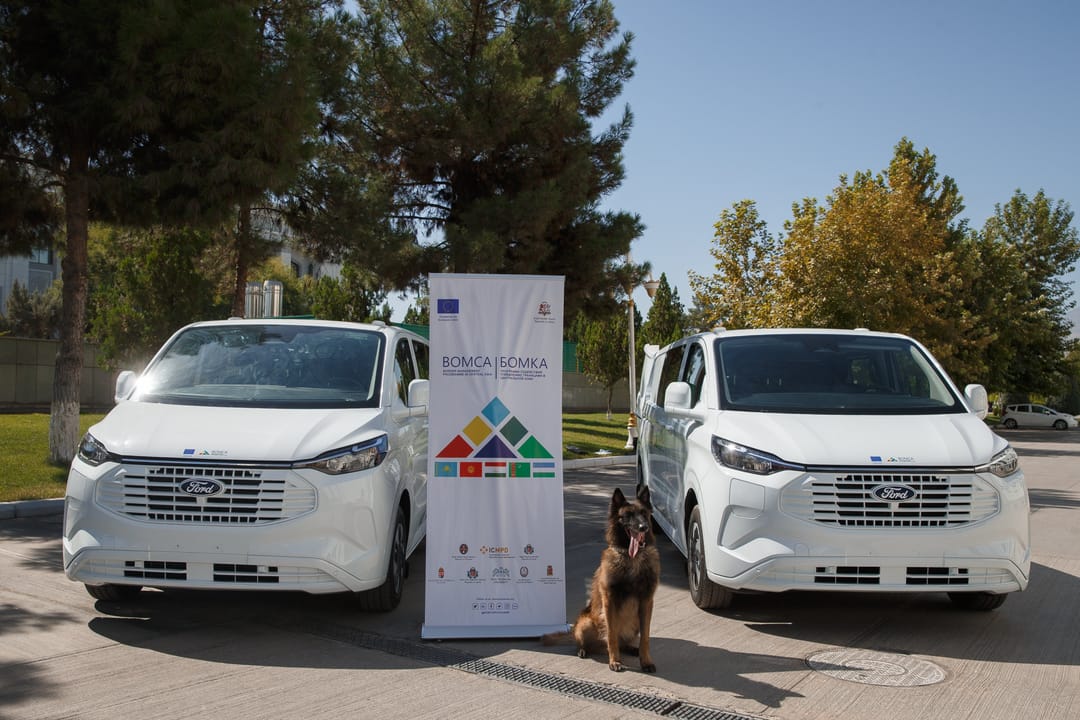 EU hands over 205 thousand euros worth of vehicles for dog handlers to Turkmenistan