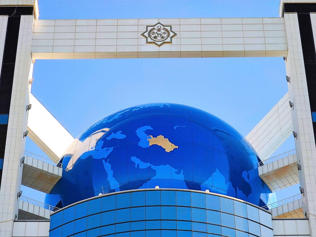 Türkmenistanyň barlag-goýberiş nokatlary 2000-den gowrak daşary ýurt raýatyny kabul etdi