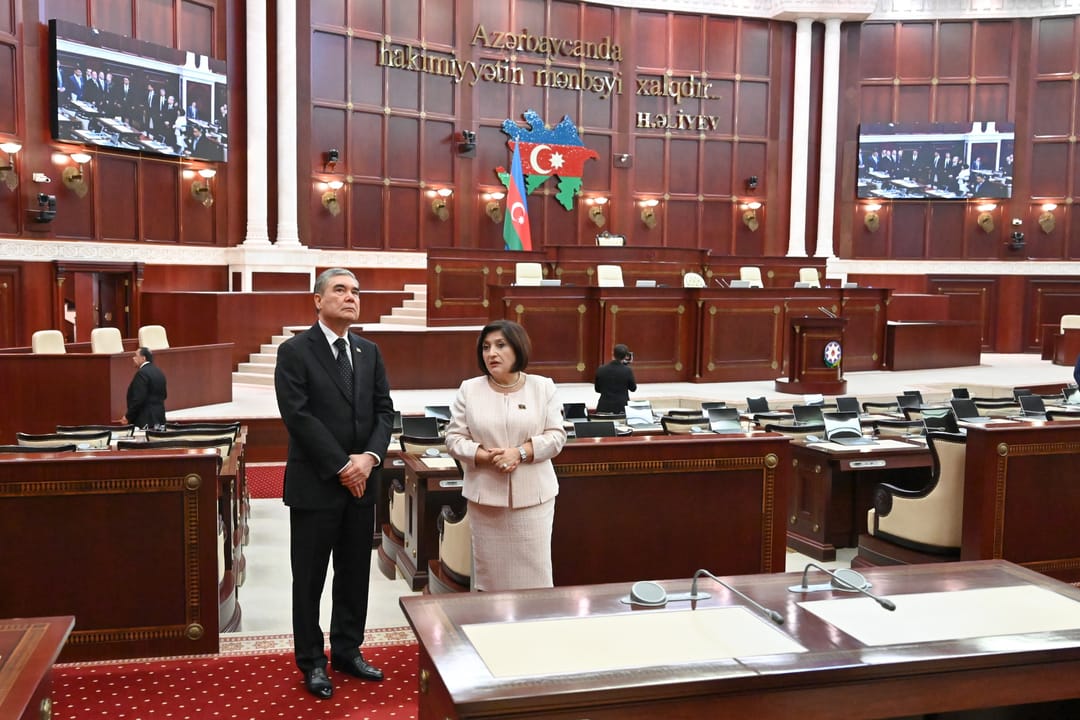 Gurbangulı Berdimuhamedov, Azerbaycan Meclis Başkanı ile görüştü
