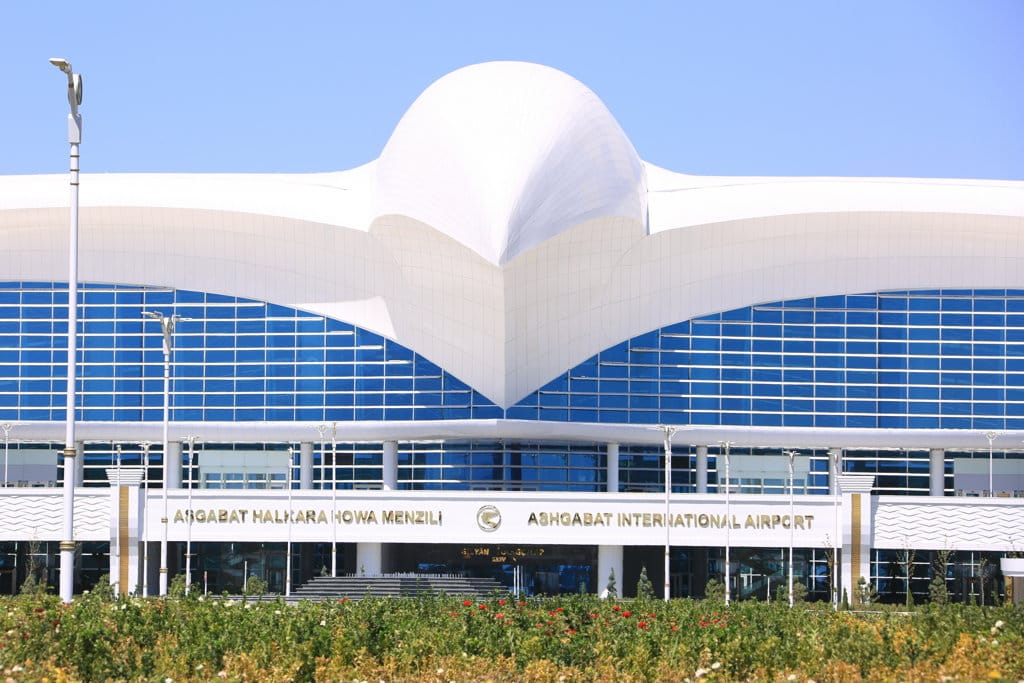 Aşgabat halkara howa menzili yşyklandyryş enjamlaryny döwrebaplaşdyrmak üçin bäsleşik yglan etdi