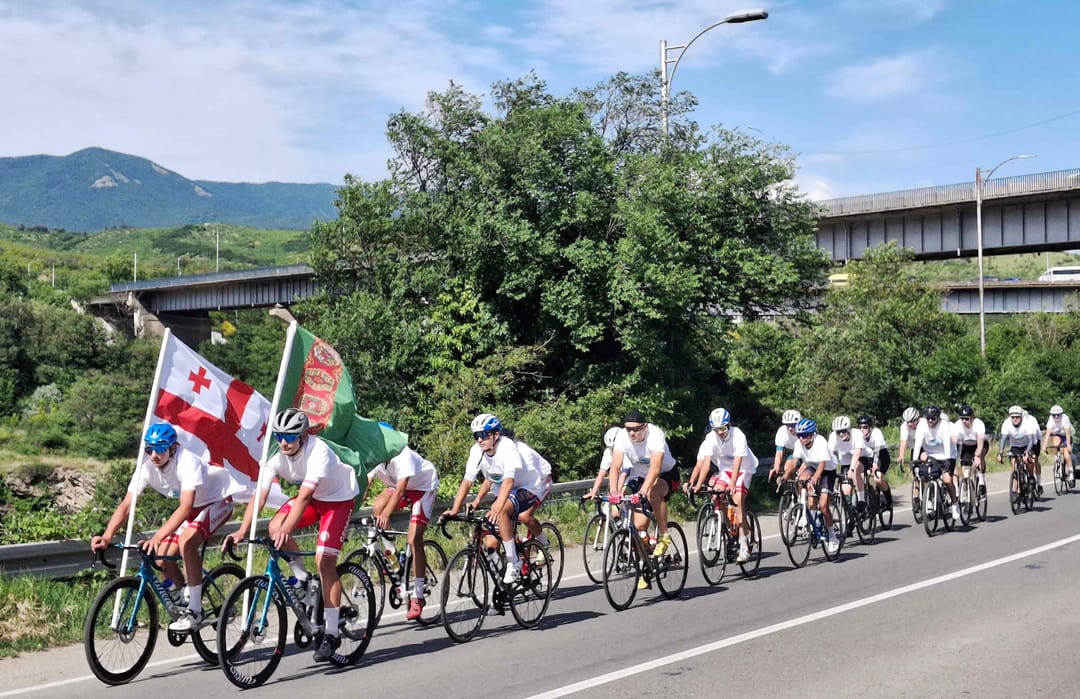 Türkmen diplomatlary Gruziýada, Türkiýede we Hindistanda welosiped ýörişlerini guradylar