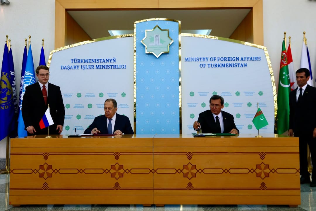 Türkmenistan ve Rusya Dışişleri Bakanları 2025-2026 İş Birliği Programı İmzaladı