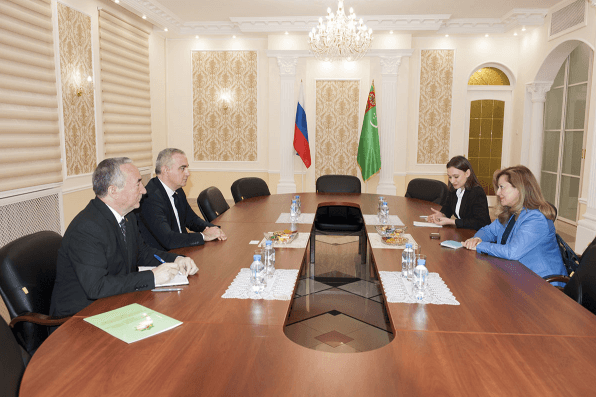 Türkmenistanyň we Portugaliýanyň Russiýadaky ilçileri ikitaraplaýyn gatnaşyklary maslahatlaşdylar