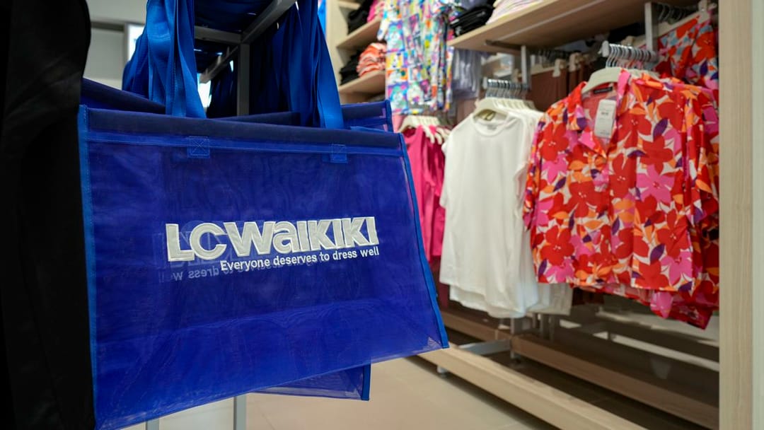 Магазины LC Waikiki и Koton предлагают стильные аксессуары для гармоничного образа