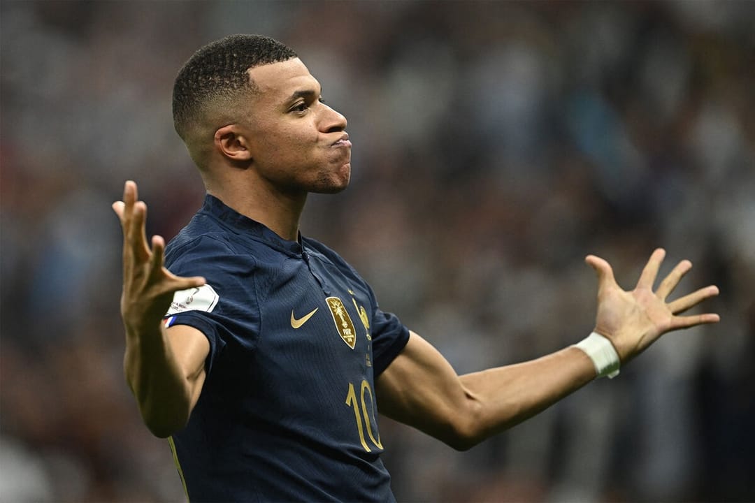 «Marca»: Mbappe «Real» bilen 5 ýyllyň şertnama gol çekişdi