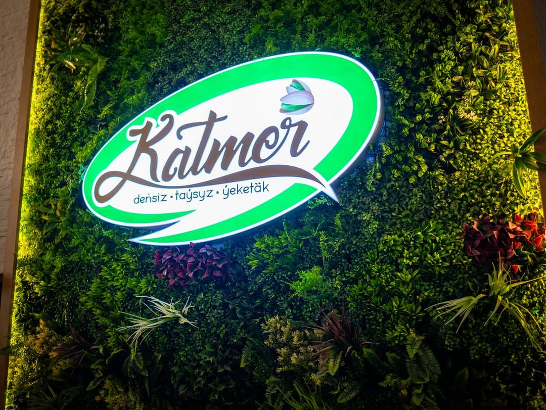 Katmer Cafe invites you to celebrate your birthday in an atmosphere of Turkish hospitality