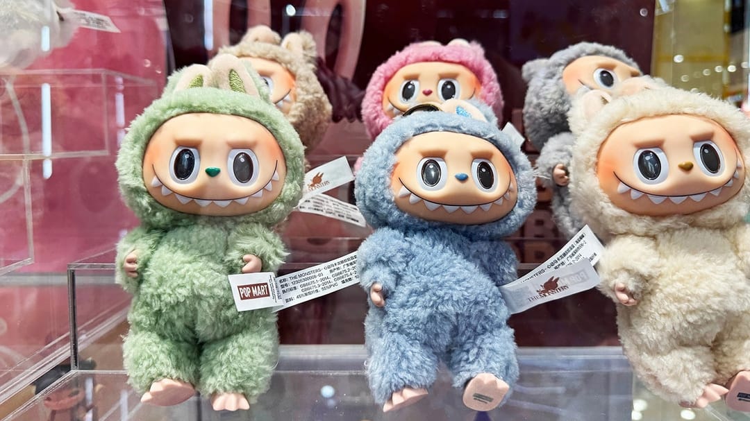 В Китае появились «игрушечные врачи» для ремонта популярных кукол Лабубу