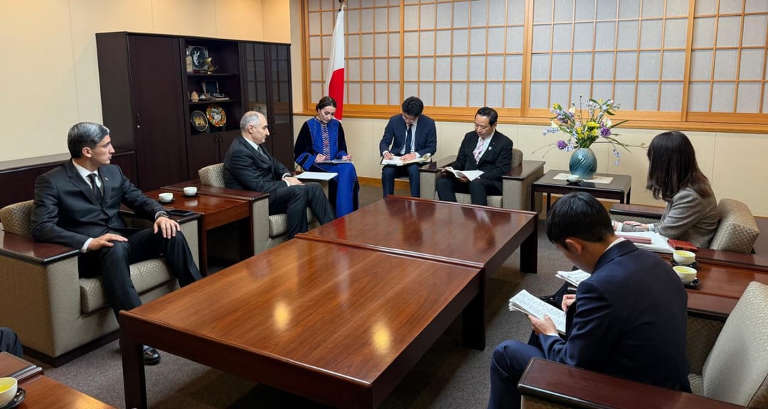 Türkmen ve Japon temsilciler, iki ülke arasındaki işbirliğinin güncel konularını değerlendirdi