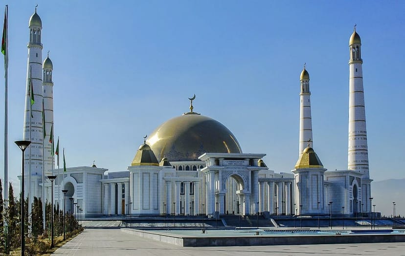 Мечеть "Türkmenbaşynyň Ruhy"