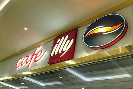 "Illy" кафе