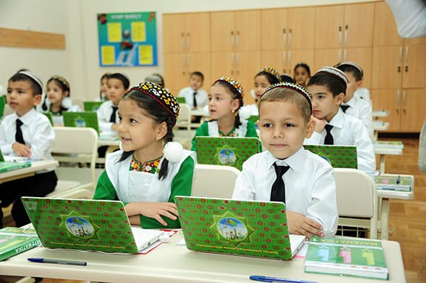 Eger çagamy täzeden terbiýeläp bilsedim...