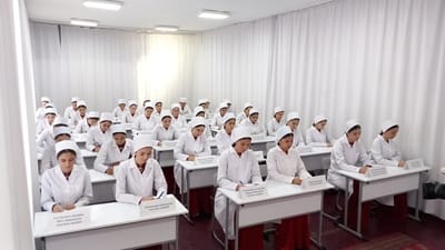 Türkmenistanda lukmançylyk orta okuw mekdepleriniň arasynda bilim bäsleşigi geçirildi