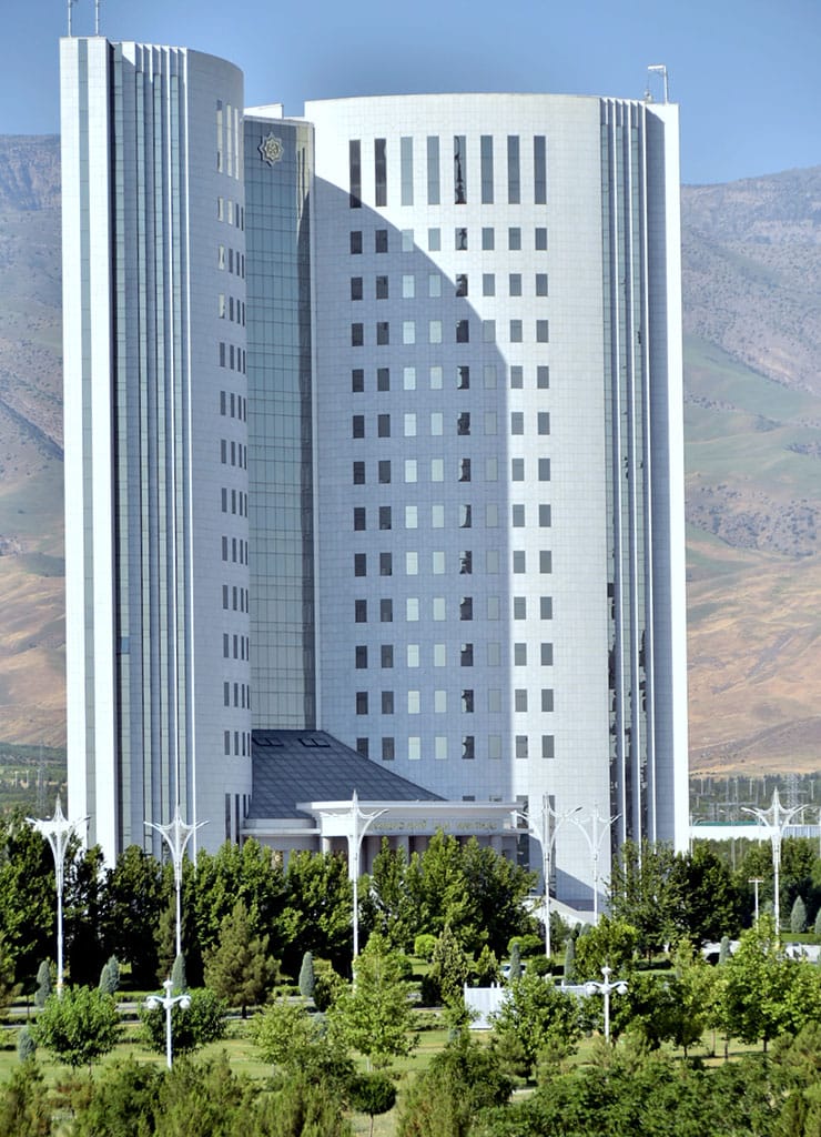 Turkmenistan and the UAE discussed issues of digital education system