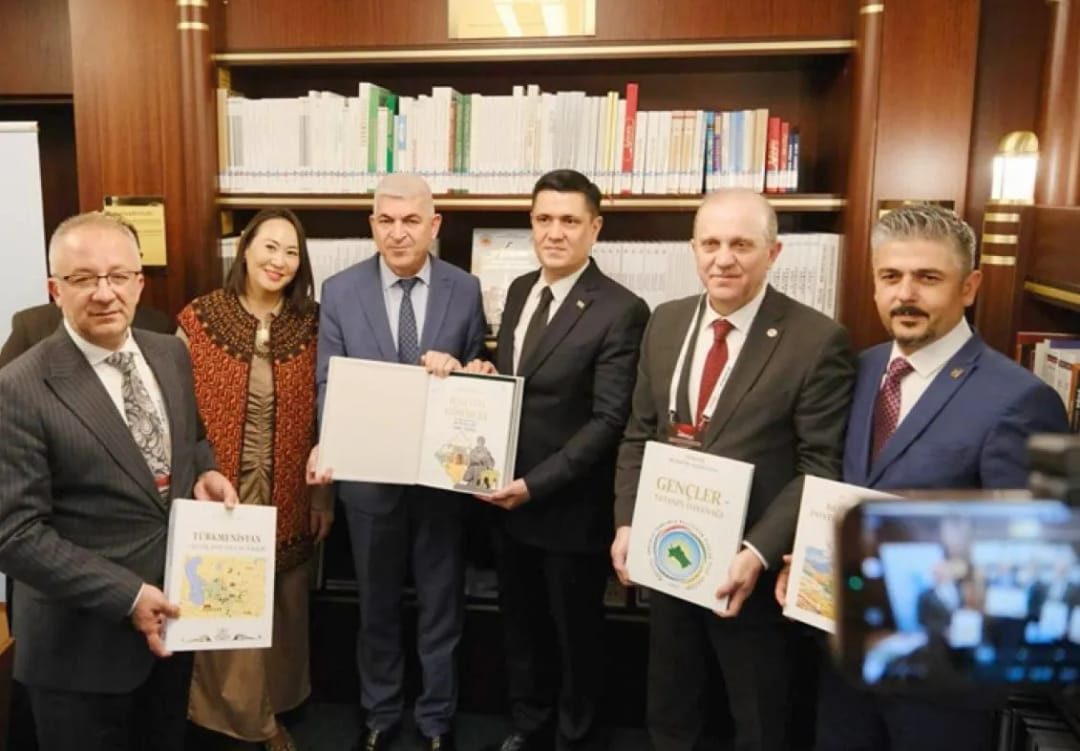 Ankara Cumhurbaşkanlığı Kütüphanesi, Türkmenistan hükümetinin kitaplarını teslim aldığı bir törene ev sahipliği yaptı