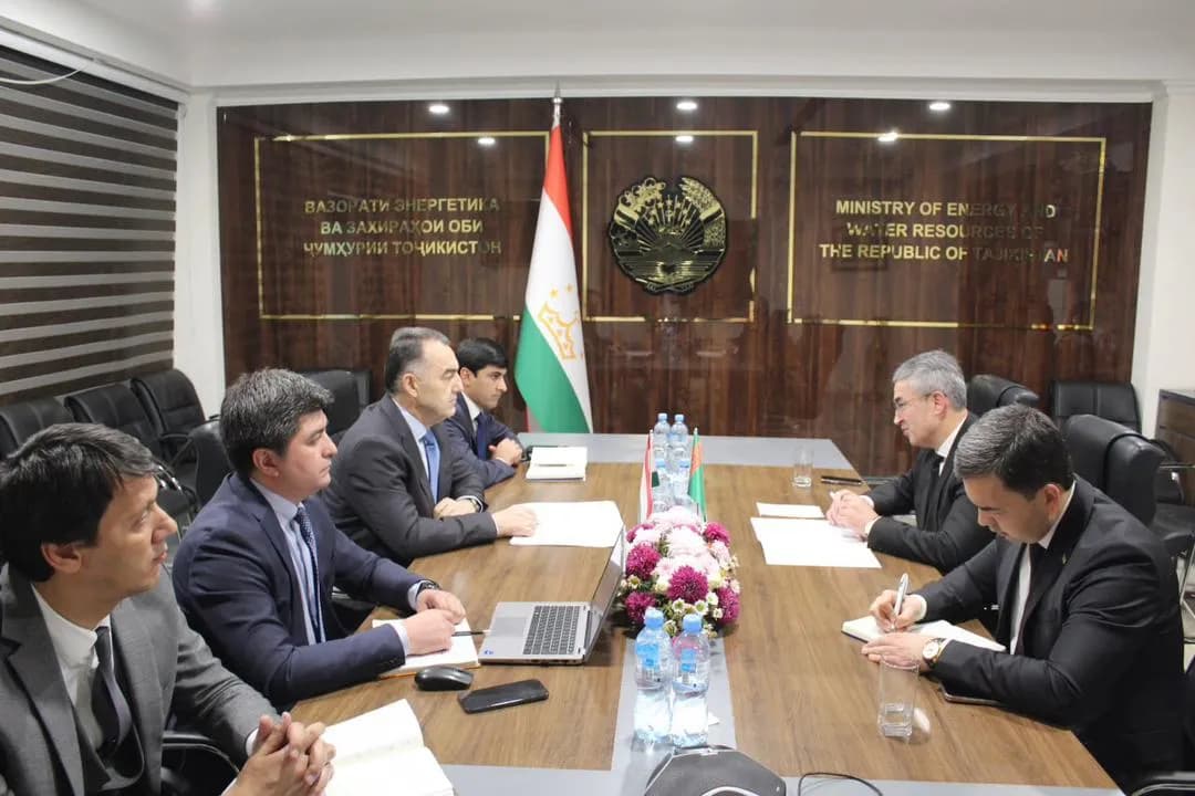 Türkmenistan ile Tacikistan enerji ve su kaynakları alanında iş birliğini görüştü
