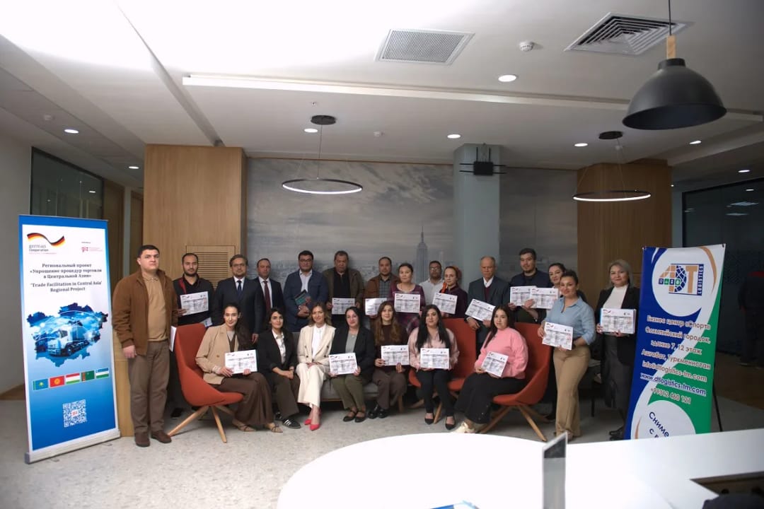 A training course entitled "Specialized Logistics 2025" was held for transport workers in Turkmenistan