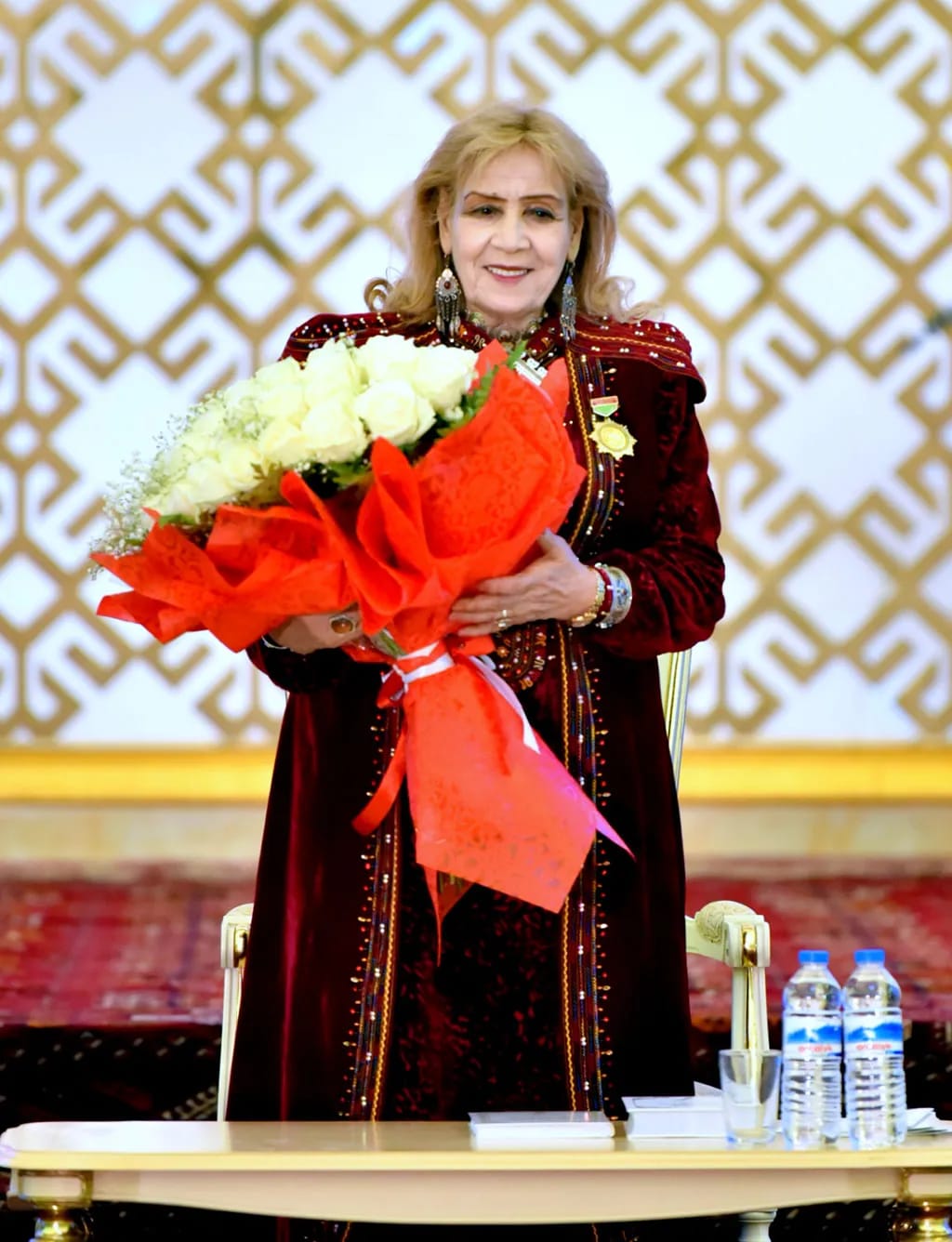 Гозель Шагулыева посвятила стихотворение 30-летию нейтралитета Туркменистана