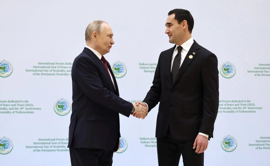 Путин пригласил президента Туркменистана на саммит СНГ в Петербурге