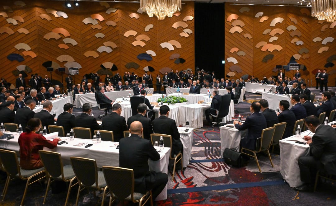 «Merkezi Aziýa + Ýaponiýa» sammitinde Türkmenistanyň Prezidenti ýaşlar forumyny we zenanlaryň dialogyna bagyşlanan platformany döretmegi teklip etdi