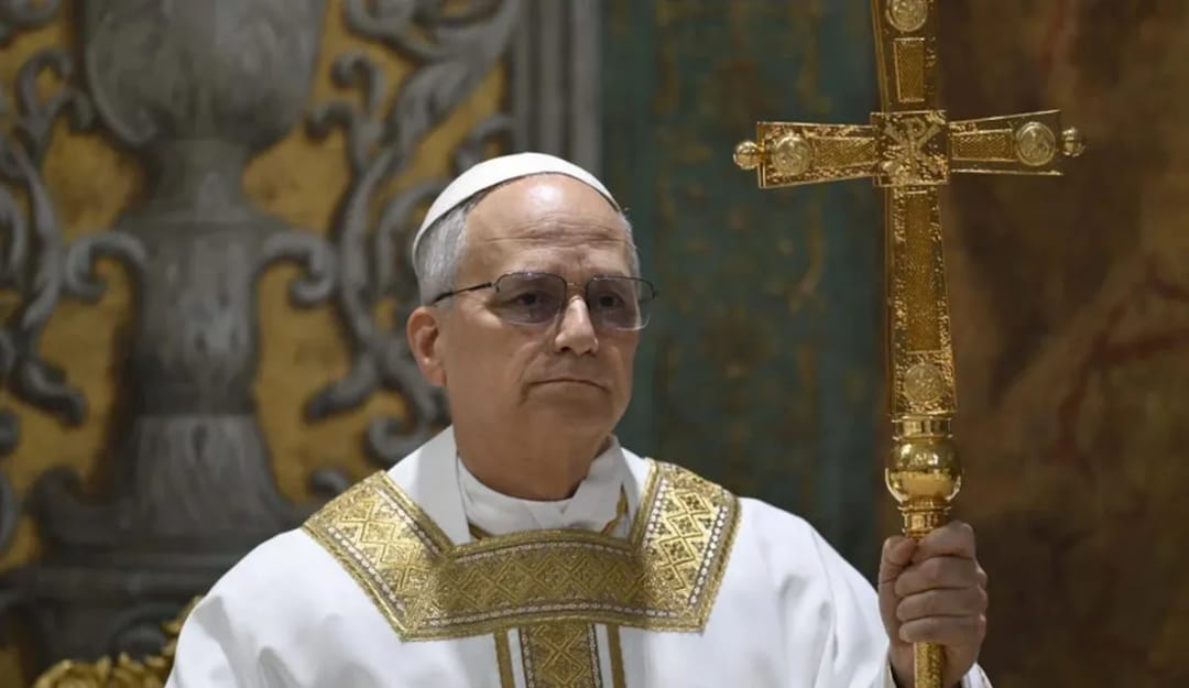 Rim Papasynyň internete diňe gije girýändiginiň sebäbi belli boldy