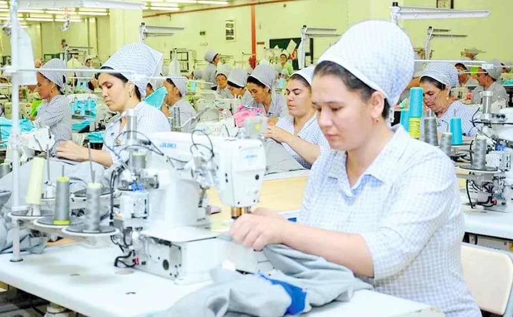 «Bäherden» tikin fabriginde ýedi aýda 400 müňe golaý önüm taýýarlanyldy