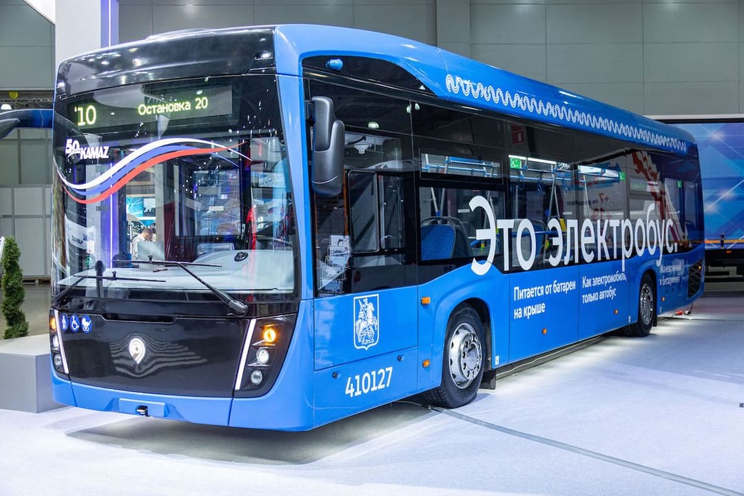 Electric buses and electric taxis will run in the new Ahal center