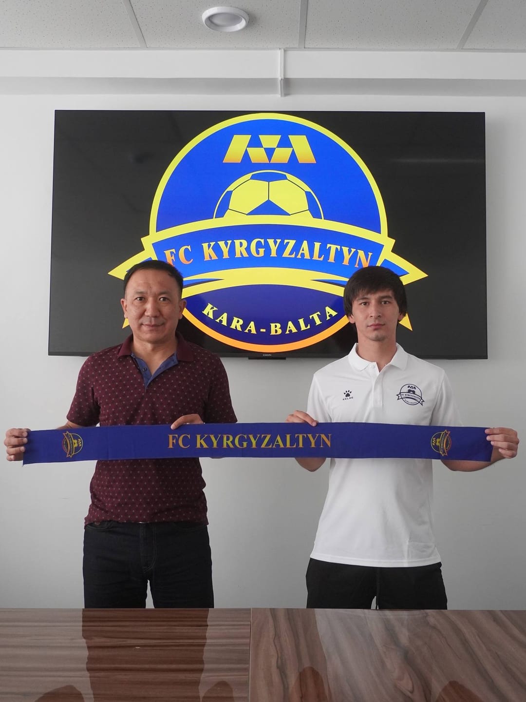 Türkmenistanyň milli ýygyndysynyň hüjümçisi Diňiýew «Gyrgyzaltyn» klubyna geçdi