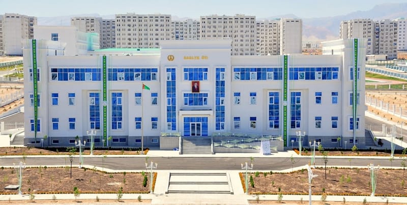 Опубликован список всех медучреждений, в которых абитуриенты смогут пройти медицинское обследование