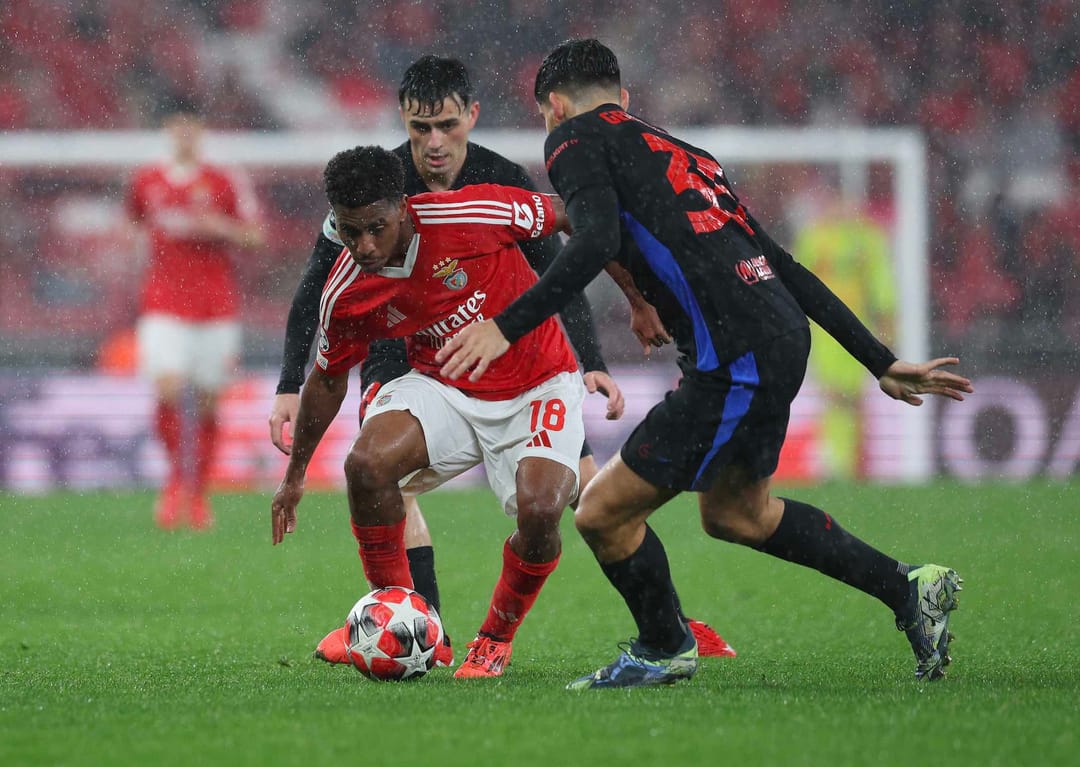 «Barselona» oýnuň dowamynda 2 gol geçirdendigine garamazdan «Benfikany» ýeňlişe sezewar etmegi başardy