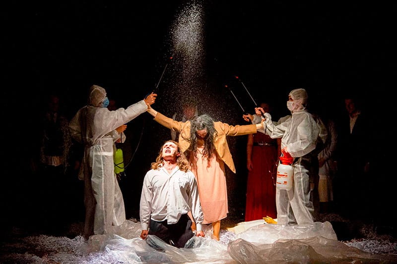 Спектакль ашхабадского «АртИста» с успехом прошел на театральной сцене Санкт-Петербурга