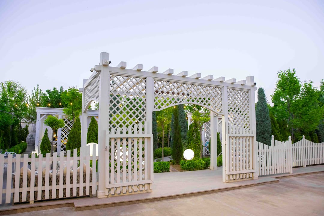 Aşgabadyň merkezinde tomusky jennet: «Altyn Paradise Garden» size garaşýar!