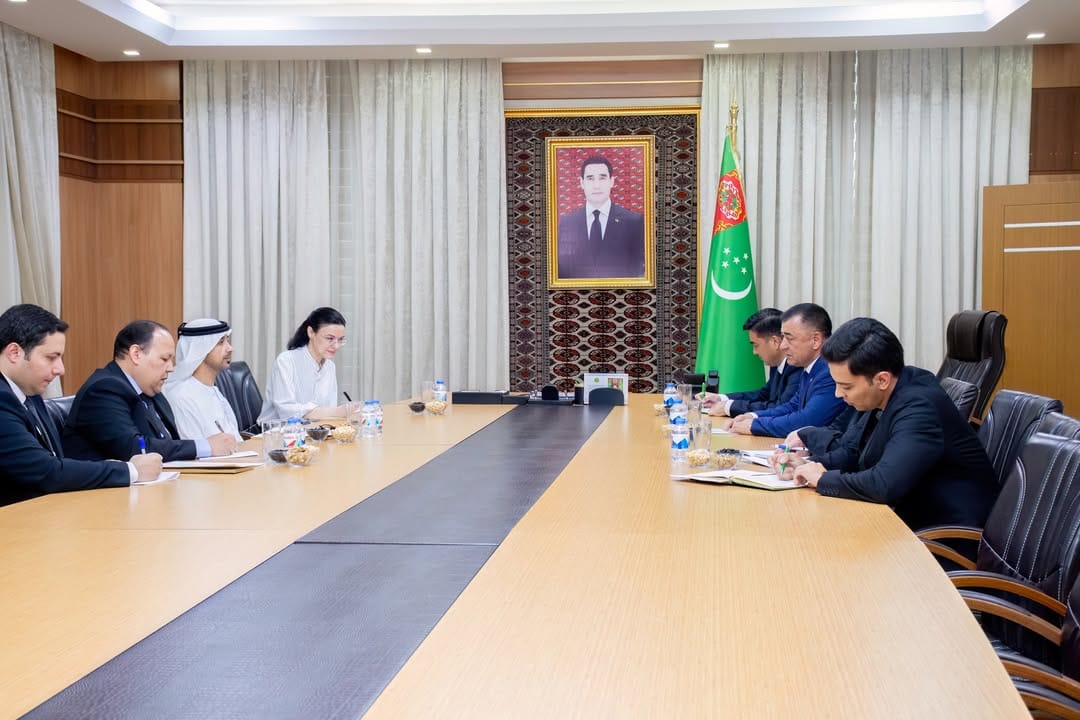 Türkmenistan bilen BAE-niň arasynda söwda hyzmatdaşlygy ara alnyp maslahatlaşyldy