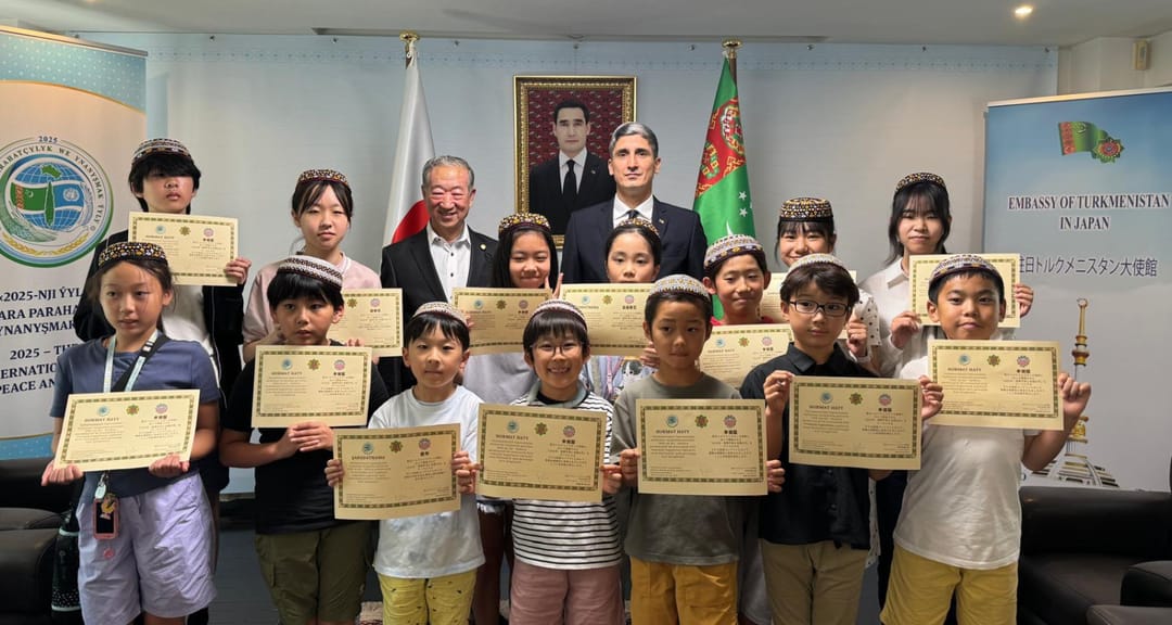 Embassy of Turkmenistan in Tokyo held a children's drawing competition