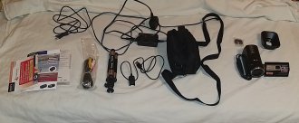 Продаётся видеокамера sony handycam hdr pj 600 20.4 megapixels . почти новая. полный комплект пульт управления дополнительная память 64gb