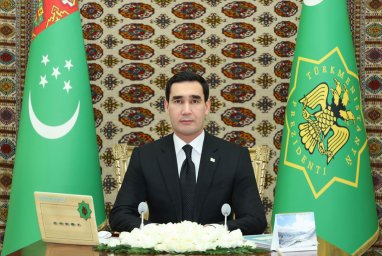 Serdar Berdimuhamedov congratulated educators and graduates on the Last Bell ceremony